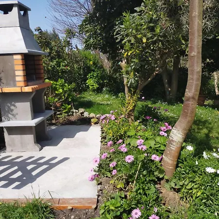 La Casita De Flores Holiday home